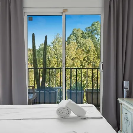 Cozy Rooftop In Torreblanca - Ref 27 *